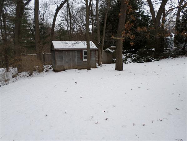 155 Locksley Road Lynnfield, MA 01940 - Photo 5 of 21 Gallery Image 5