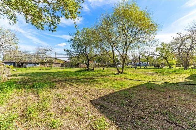 $315,000 | 411 Rolling Acres Drive, Corpus Christi, TX 78410