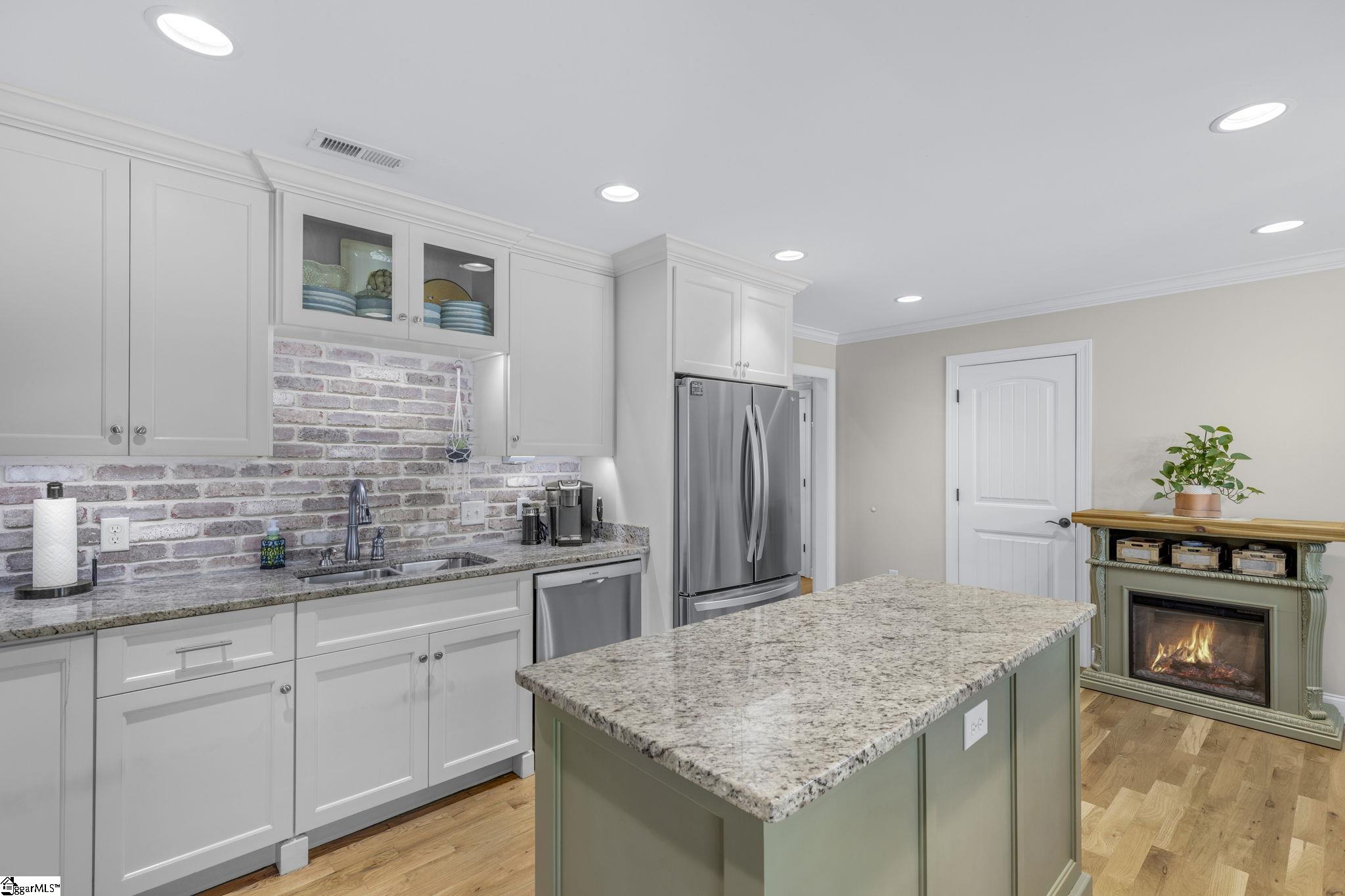 121 Lowe Road Piedmont, SC 29673 - Photo 11 of 36 Gallery Image 11