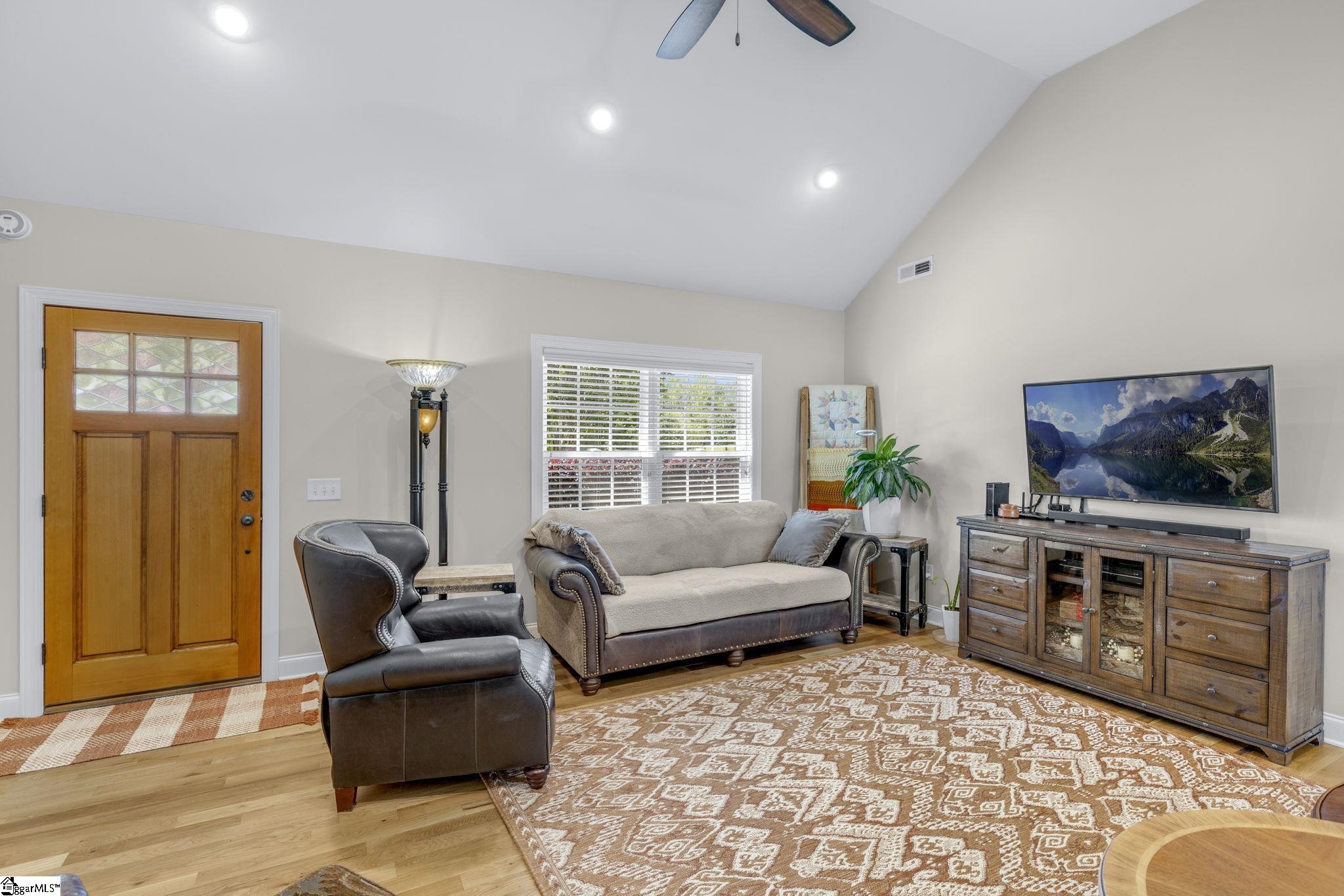 121 Lowe Road Piedmont, SC 29673 - Photo 7 of 36 Gallery Image 7