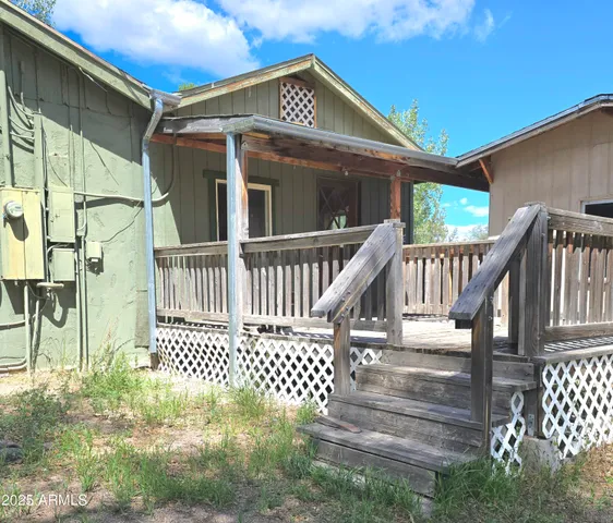 a view of road with tree