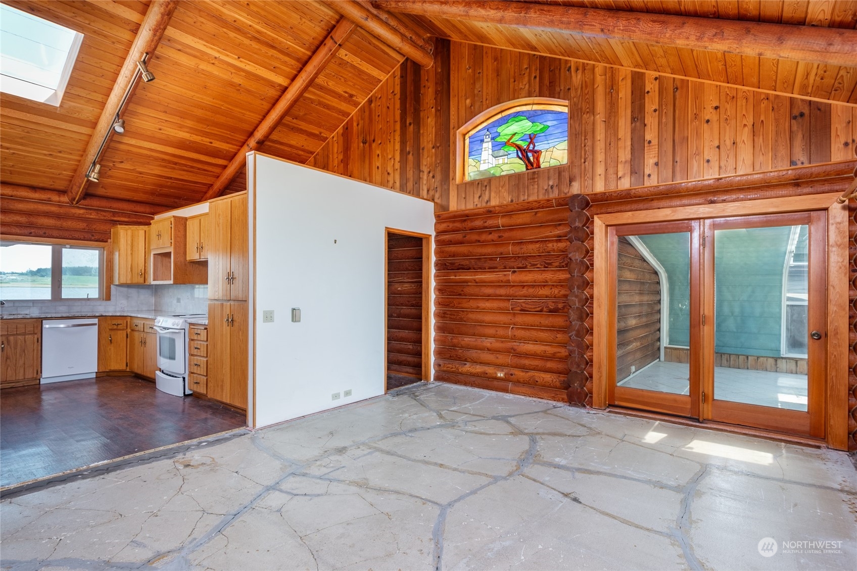 2527 West Beach Road Oak Harbor, WA 98277 - Photo 13 of 40 Gallery Image 13