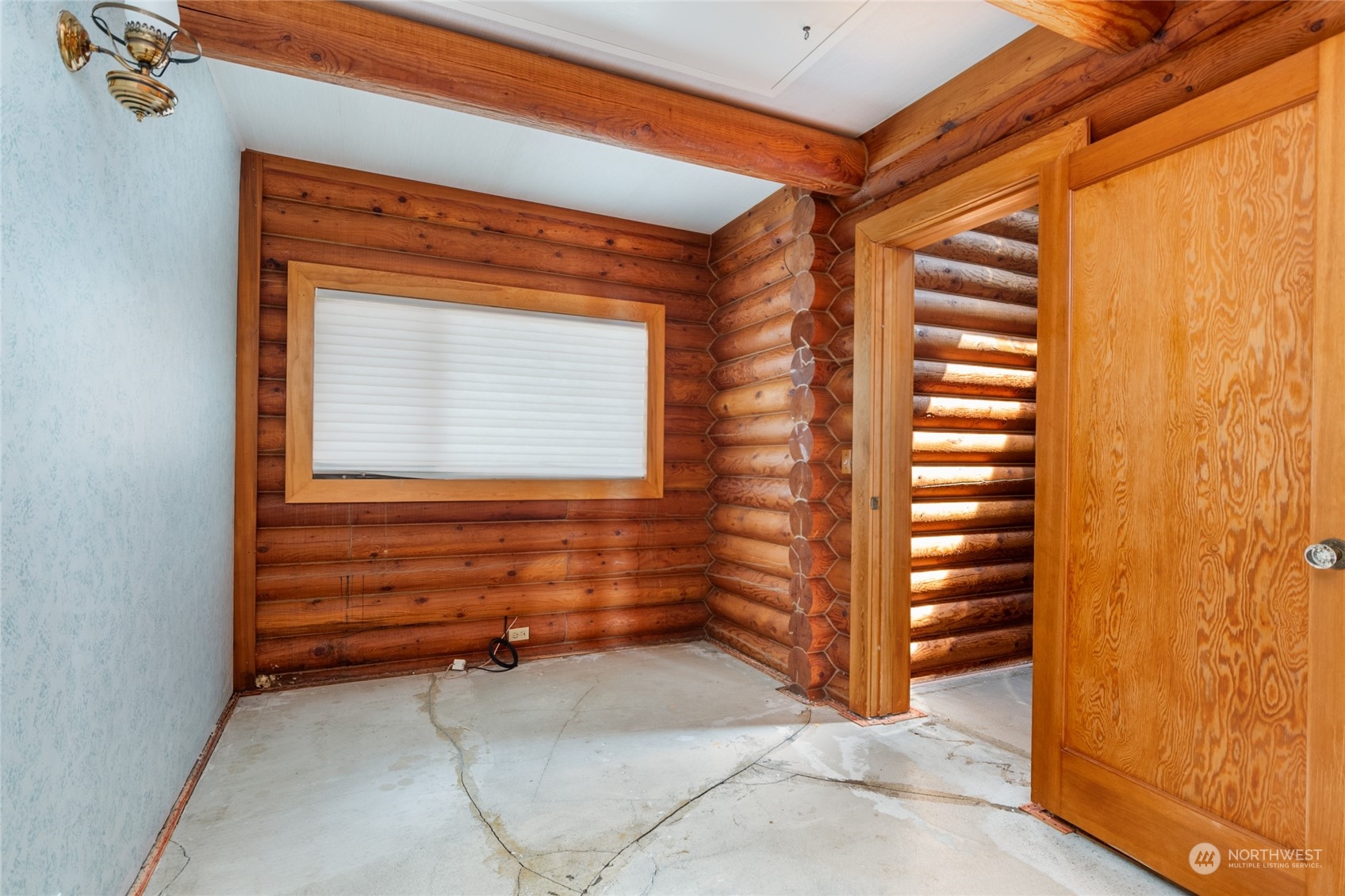 2527 West Beach Road Oak Harbor, WA 98277 - Photo 29 of 40 Gallery Image 29