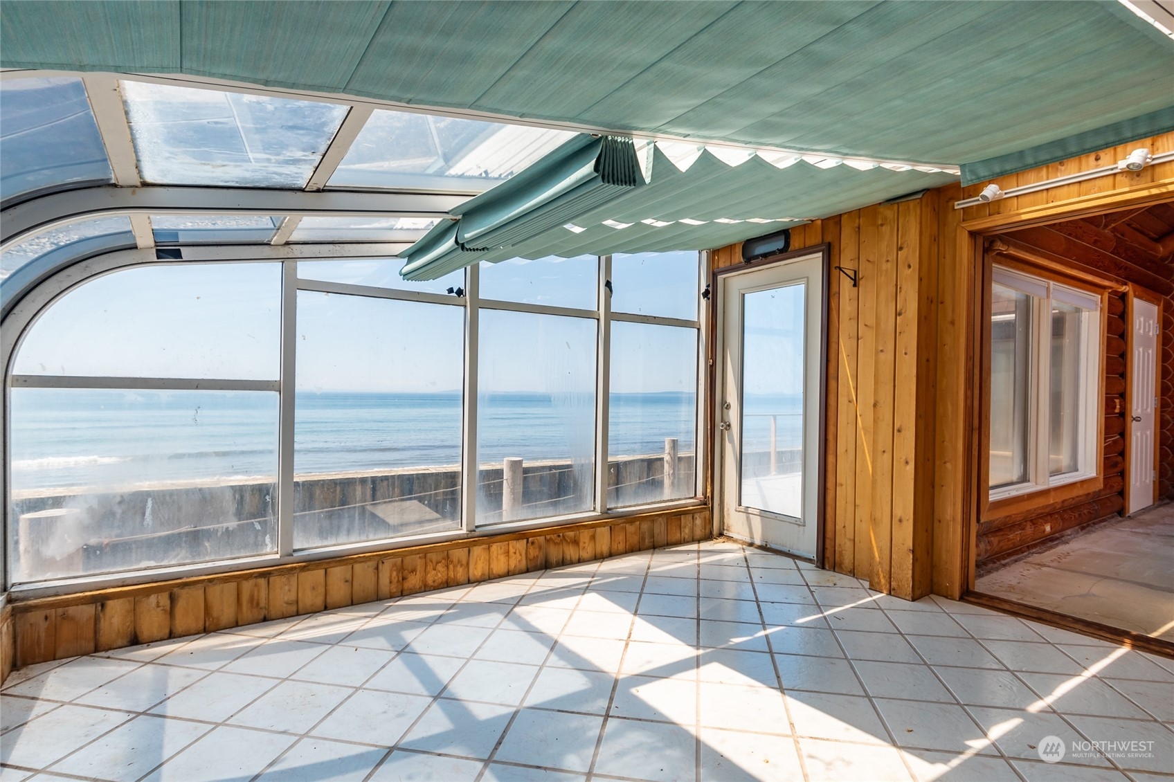 2527 West Beach Road Oak Harbor, WA 98277 - Photo 31 of 40 Gallery Image 31