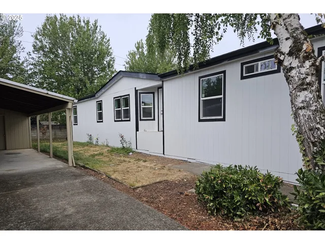 $199,999 | 1949 Southeast Palmquist Road, Unit 42, Gresham, OR 97080