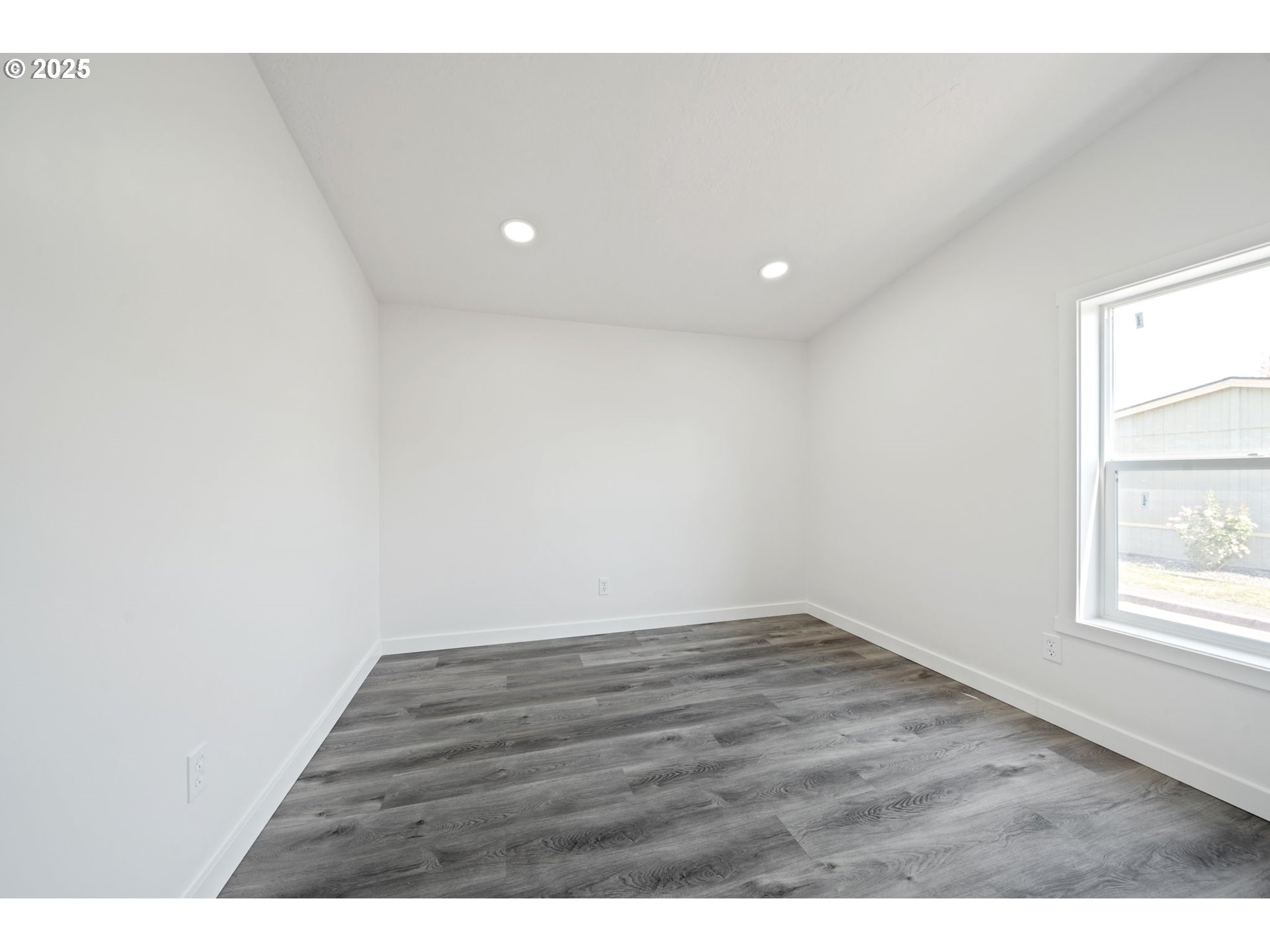 1949 Southeast Palmquist Road, Unit 42 Gresham, OR 97080 - Photo 19 of 28