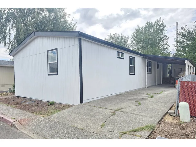 $199,999 | 1949 Southeast Palmquist Road, Unit 42, Gresham, OR 97080