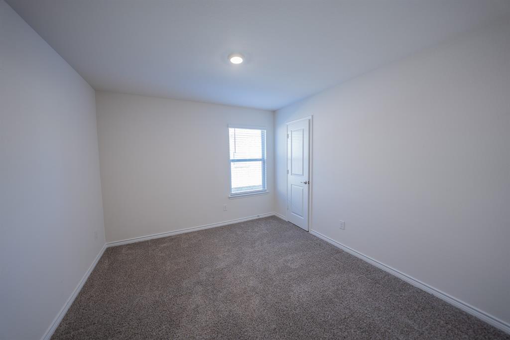 400 Willow View Way Princeton, TX 75407 - Photo 20 of 38 a view of empty room