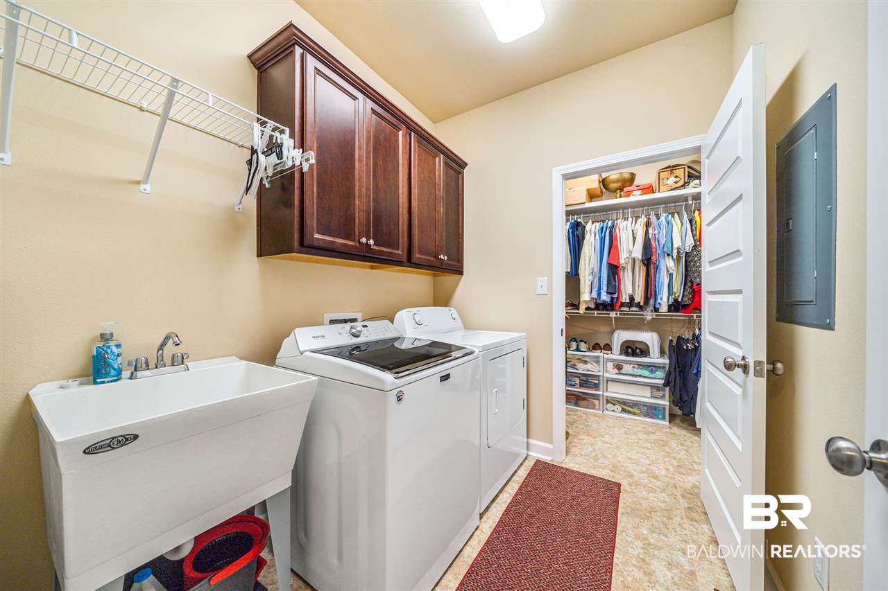 8995 Moses Way Theodore, AL 36582 - Photo 14 of 37