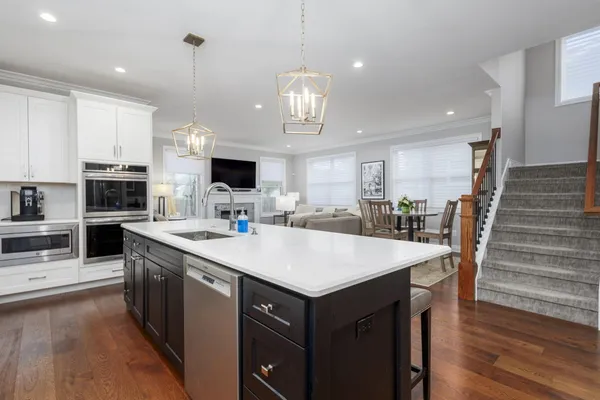 $965,000 | 1323 Bennaville Avenue, Birmingham, MI 48009