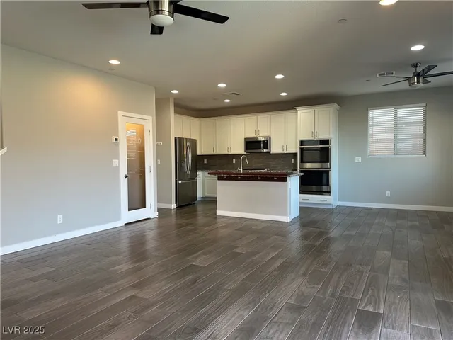 $3,300 | 111 Verde Rosa Drive, Henderson, NV 89011