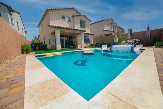 $3,300 | 111 Verde Rosa Drive, Henderson, NV 89011