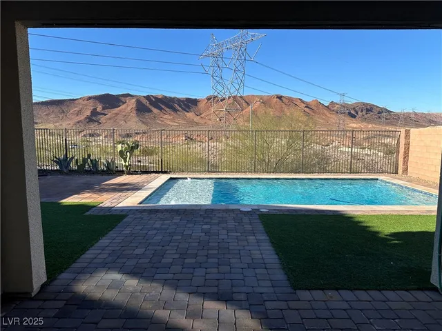 $3,300 | 111 Verde Rosa Drive, Henderson, NV 89011