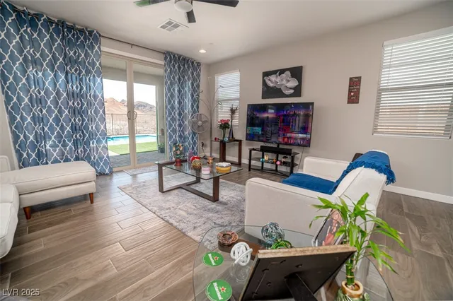 $3,300 | 111 Verde Rosa Drive, Henderson, NV 89011