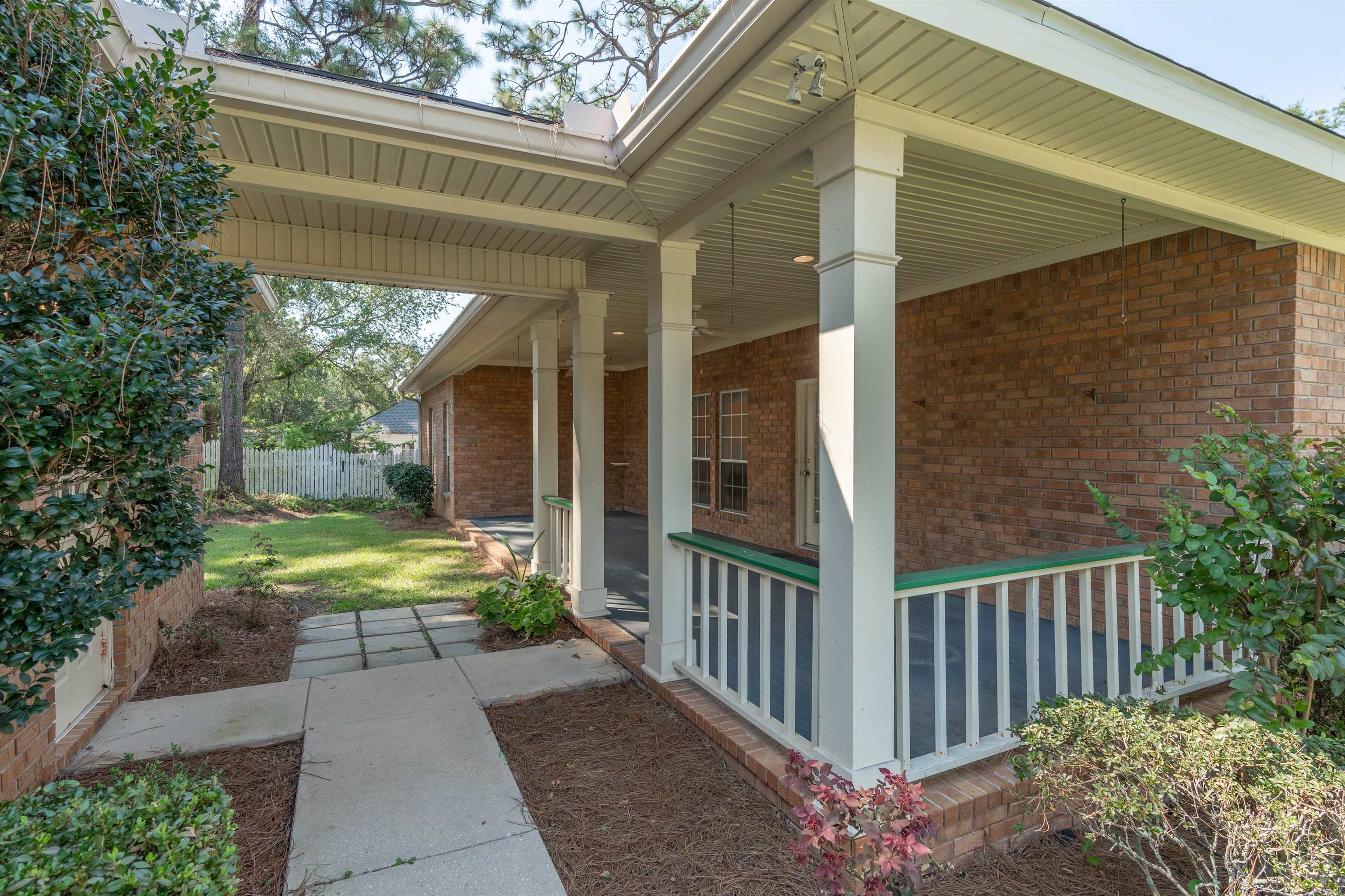 30 Echo Lane Fairhope, AL 36532 - Photo 22 of 26 Breezeway