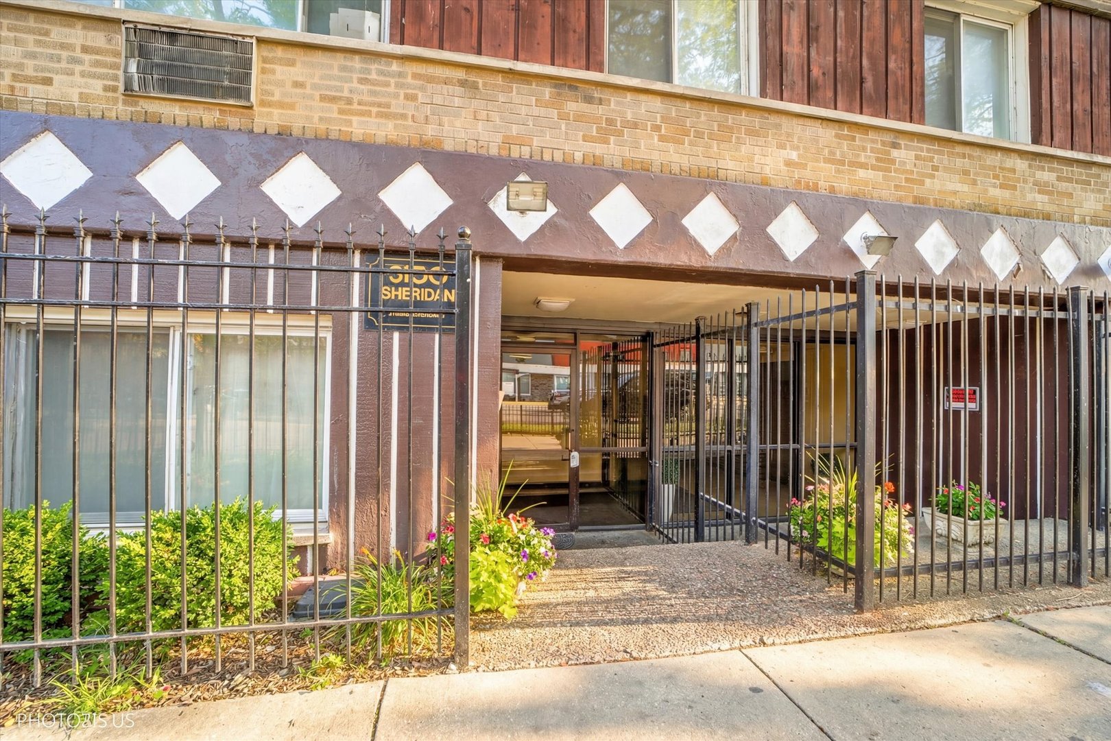 5100 North Sheridan Road, Unit 502 Chicago, IL 60640 - Photo 17 of 23