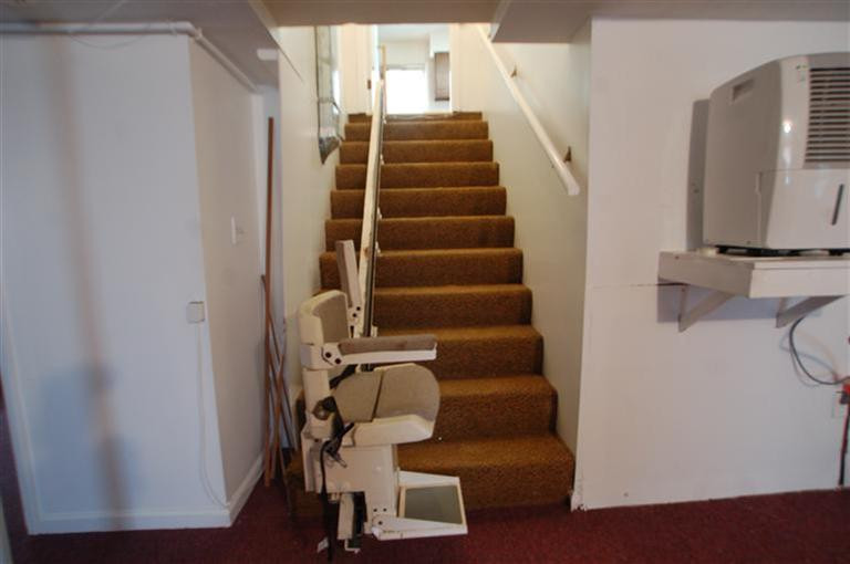 2180 Harris Ferry Road Irvine, KY 40336 - Photo 18 of 27 Chair lift full operational!