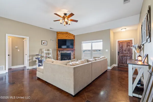 $381,039 | 10067 Emerald Forest Drive, Hernando, MS 38632