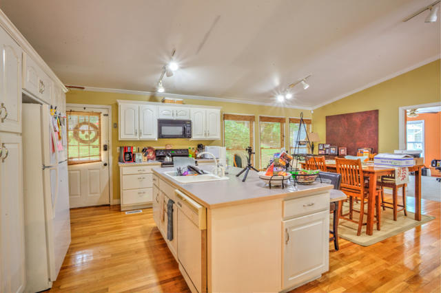 1027 Rabbit Valley Road Northwest Cleveland, TN 37312 - Photo 7 of 25 21