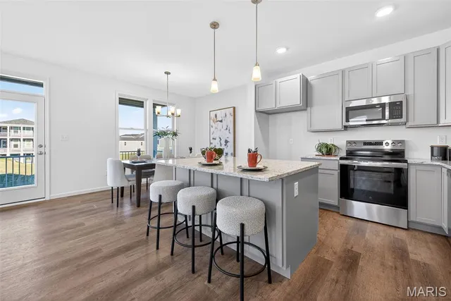 $507,995 | 202 Marais Temps Clair Drive, St. Charles, MO 63301