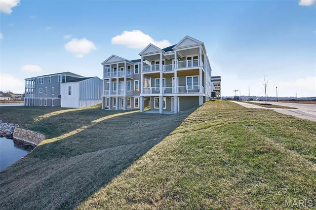 $507,995 | 202 Marais Temps Clair Drive, St. Charles, MO 63301