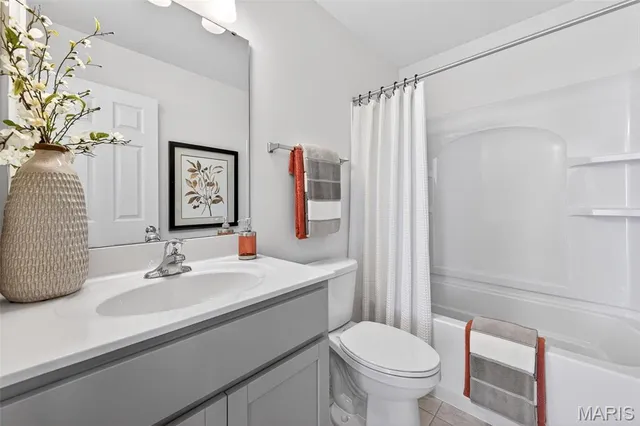 $507,995 | 202 Marais Temps Clair Drive, St. Charles, MO 63301