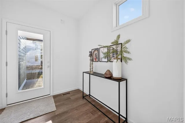 $507,995 | 202 Marais Temps Clair Drive, St. Charles, MO 63301