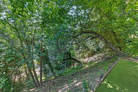 $1,175,000 | 21550 Locust Drive, Los Gatos, CA 95033