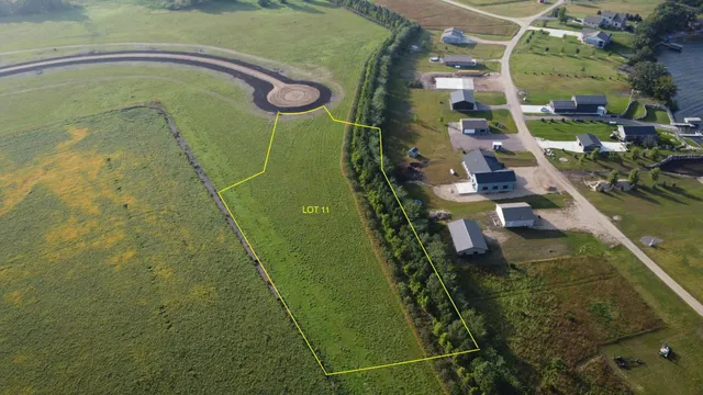 $136,900 | Lot 11 Oak Creek Circle, Big Stone City, SD 57216