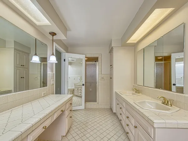 $399,000 | 5026 Robinwood Drive, Monroe, MI 48161