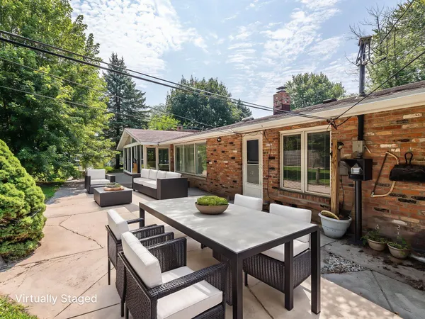 $399,000 | 5026 Robinwood Drive, Monroe, MI 48161