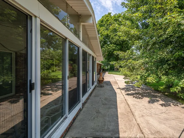 $399,000 | 5026 Robinwood Drive, Monroe, MI 48161