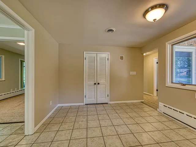 $399,000 | 5026 Robinwood Drive, Monroe, MI 48161