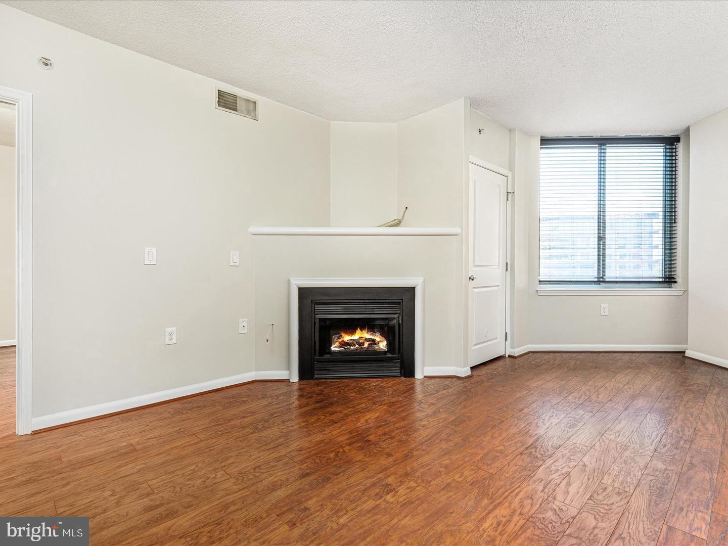 851 North Glebe Road, Unit 601 Arlington, VA 22203 - Photo 4 of 29 Gallery Image 4