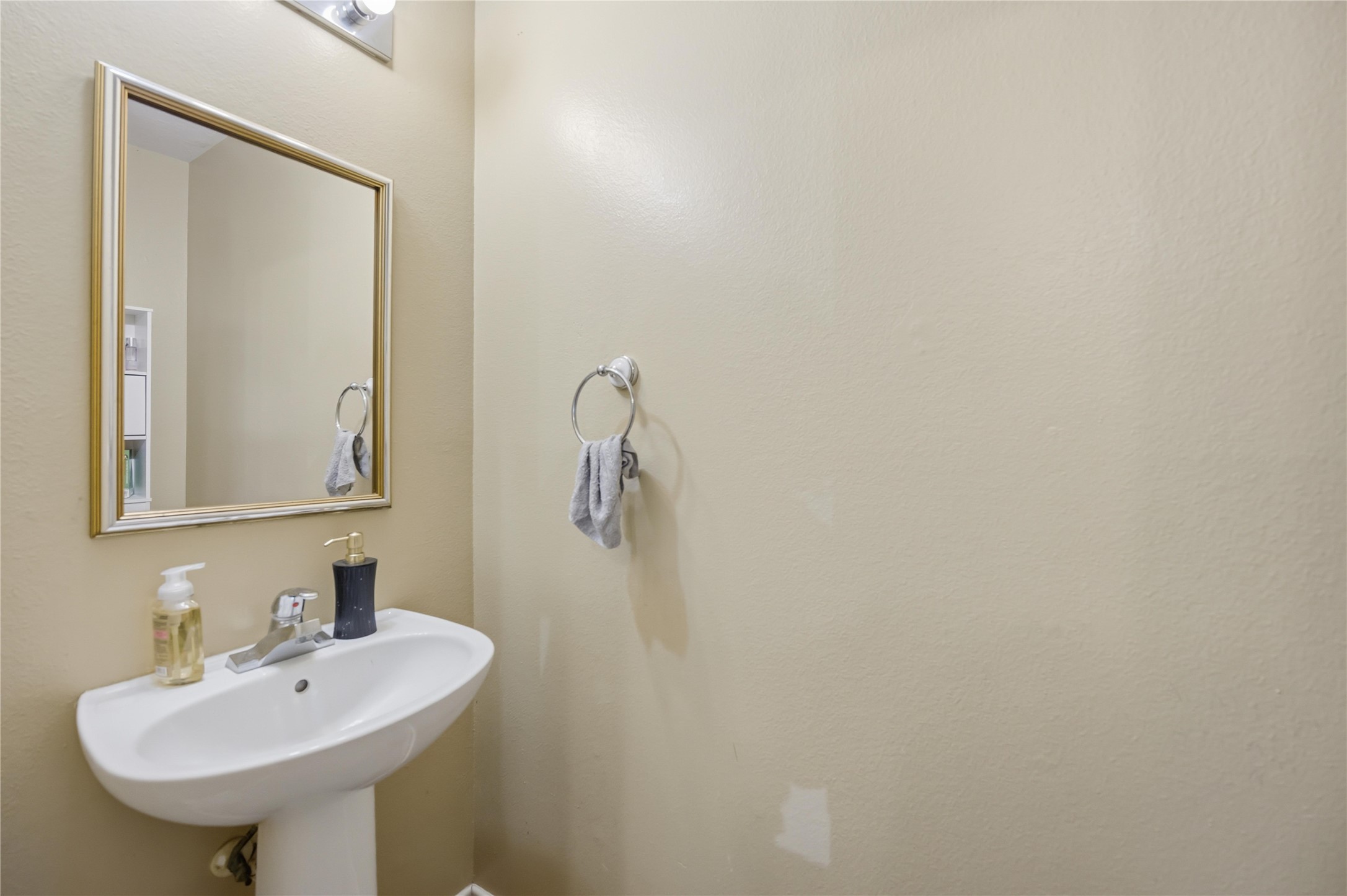 6802 Cheshire Park Road Houston, TX 77088 - Photo 11 of 26