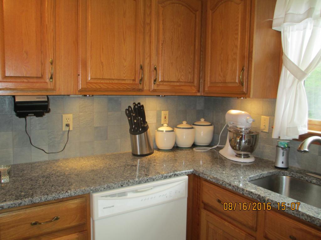 11 Cross Road Mont Vernon, NH 03057 - Photo 6 of 26