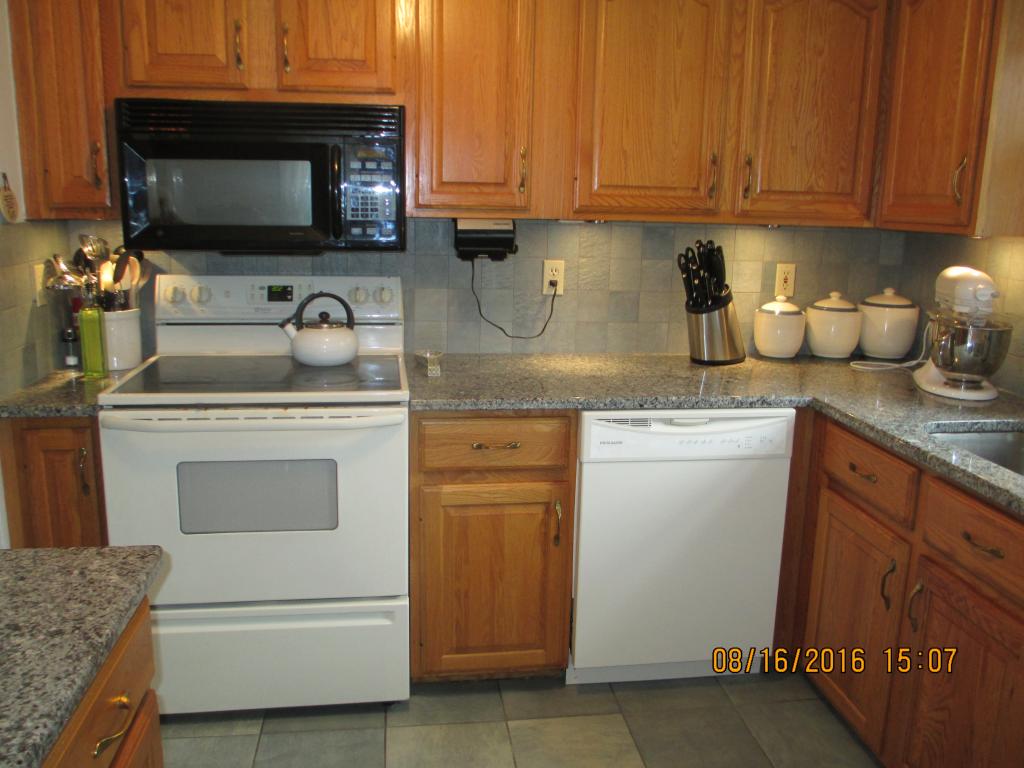 11 Cross Road Mont Vernon, NH 03057 - Photo 7 of 26