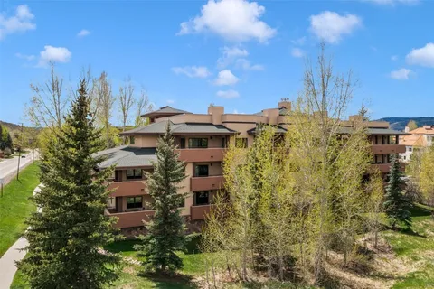 $1,250,000 | 2720 Eagle Ridge Drive, Unit 207, Steamboat Springs, CO 80487