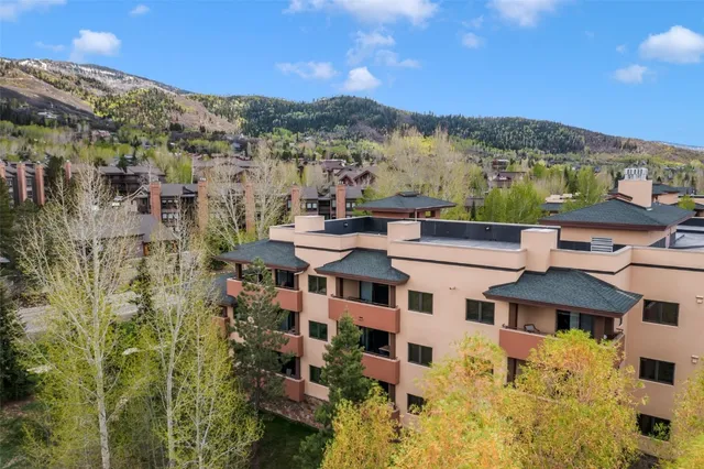 $1,250,000 | 2720 Eagle Ridge Drive, Unit 207, Steamboat Springs, CO 80487