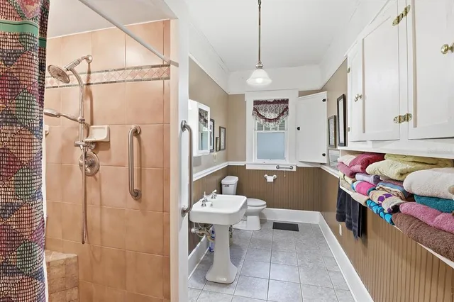 $359,000 | 754 Northeast 2nd Avenue, Crystal River, FL 34428