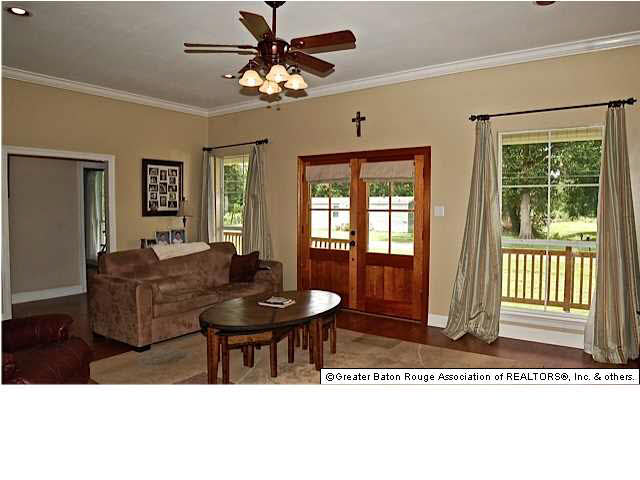 12162 Griffith Road Gonzales, LA 70737 - Photo 4 of 16 Gallery Image 4
