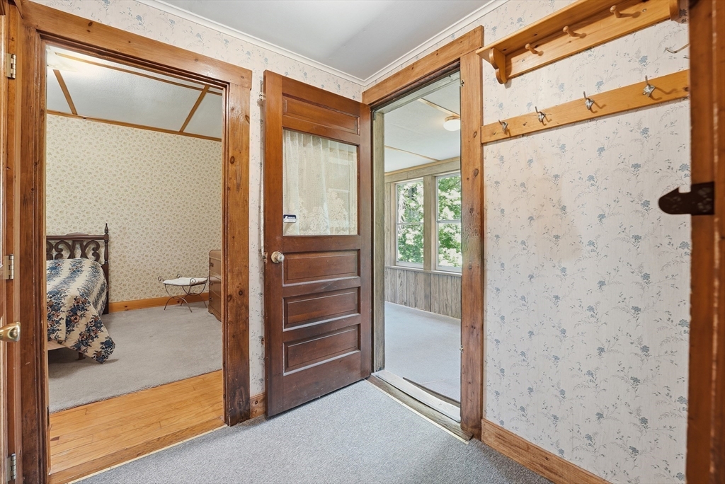 17 East Howe Street Orange, MA 01364 - Photo 13 of 34