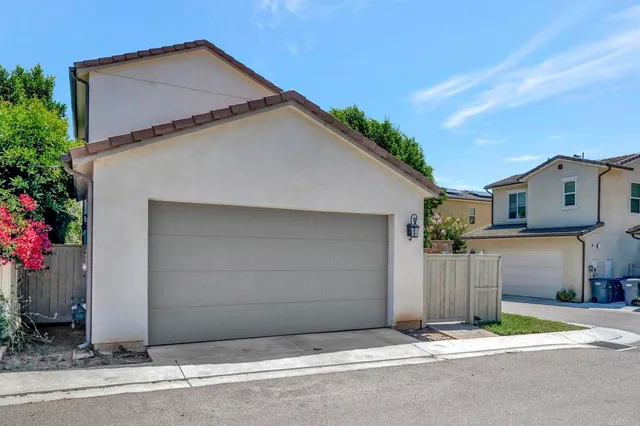 $1,129,000 | 21408 Trail Ridge Drive, Escondido, CA 92029