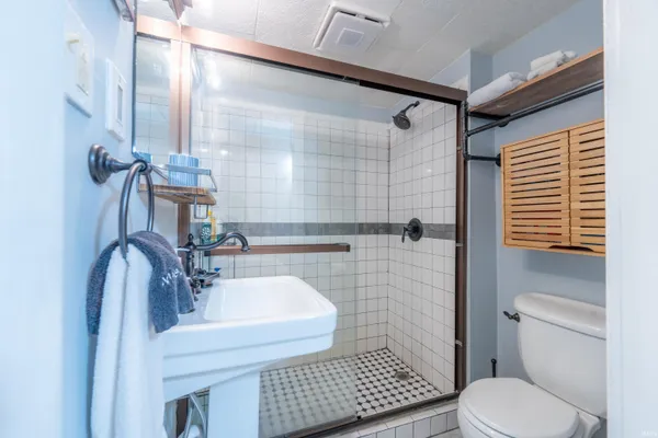 $420,000 | 1101 South Rogers Street, Bloomington, IN 47403