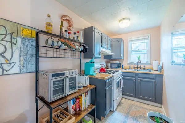 $420,000 | 1101 South Rogers Street, Bloomington, IN 47403