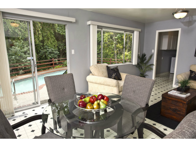 465 Edgewood Road San Mateo, CA 94402 - Photo 12 of 23 Gallery Image 12