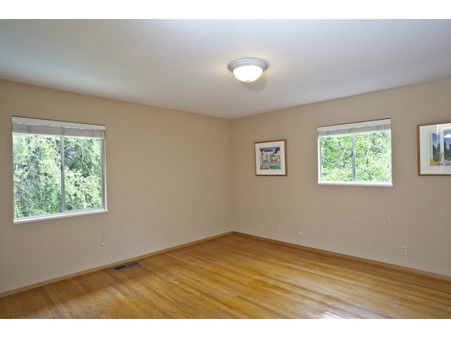 465 Edgewood Road San Mateo, CA 94402 - Photo 18 of 23 Gallery Image 18