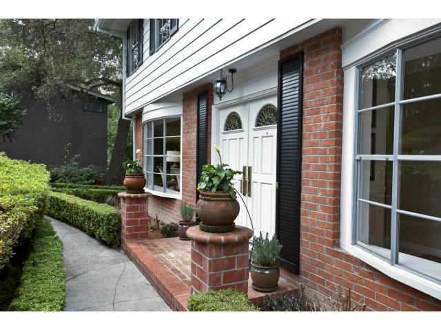 465 Edgewood Road San Mateo, CA 94402 - Photo 4 of 23 Gallery Image 4