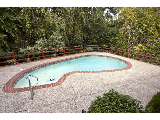 465 Edgewood Road San Mateo, CA 94402 - Photo 5 of 23 Gallery Image 5