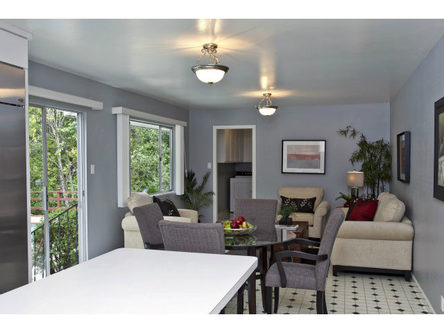 465 Edgewood Road San Mateo, CA 94402 - Photo 10 of 23 Gallery Image 10